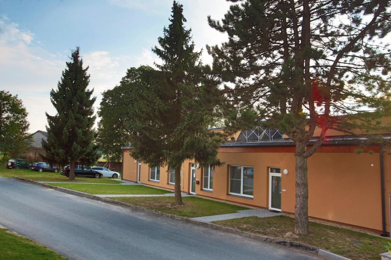 Penzion - Apartments Pod Javorici Horni Dubenky Exteriör bild